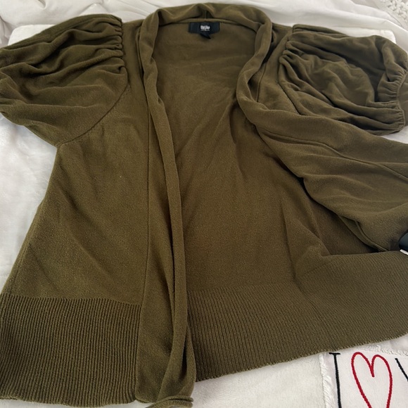 Mossimo Olive Green Short Puff Sleeve Cardigan - Picture 2 of 4